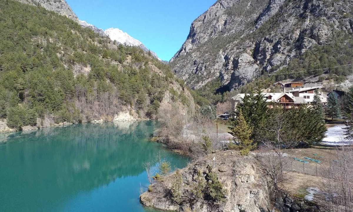 Guillestre Apartment | Lake apartment