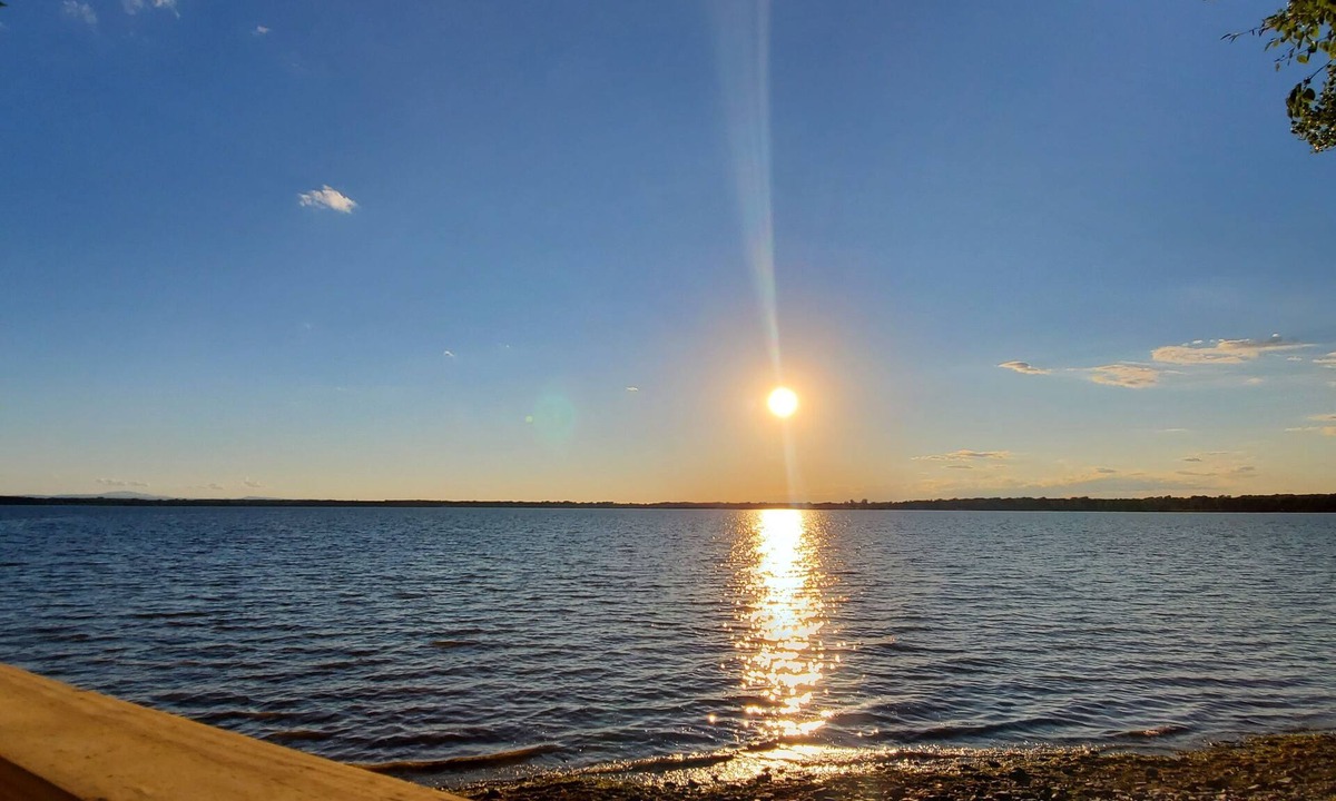 Swanton Cottage | Lake Champlain Waterfront: Amazing Sunsets, Private Beach, and Firepit
