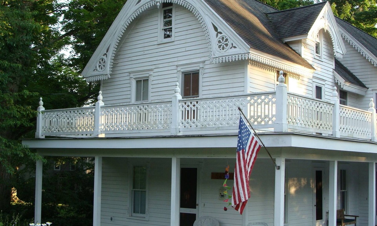 Dewittville House | Lake Chautauqua Victorian