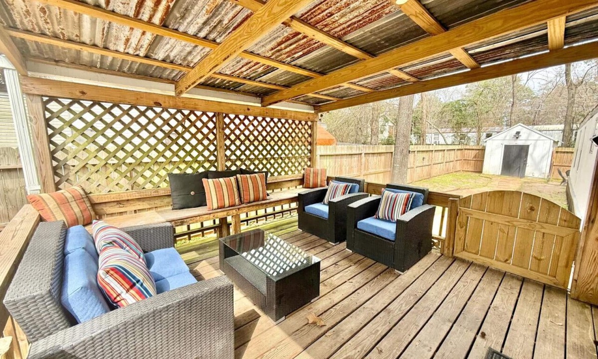 Willis House | Lake Conroe Retreat with Boat Ramp Access and Family-Friendly Amenities