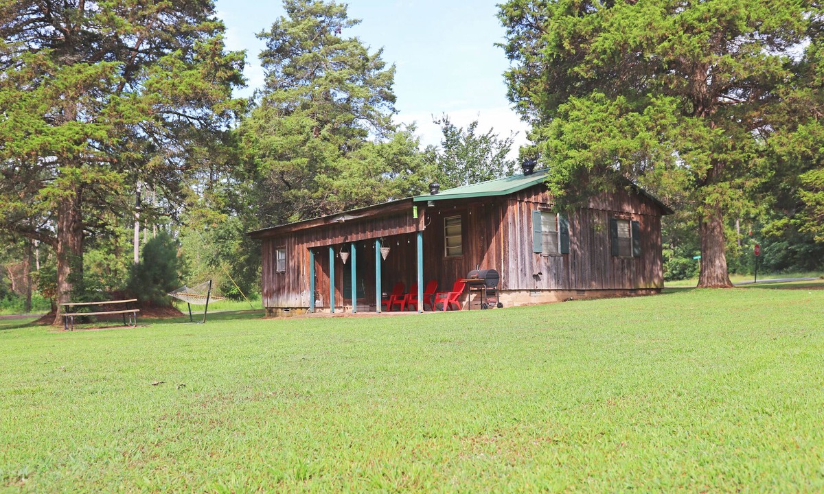 Drasco Cabin | Lake Cottage On Greers Ferry Lake