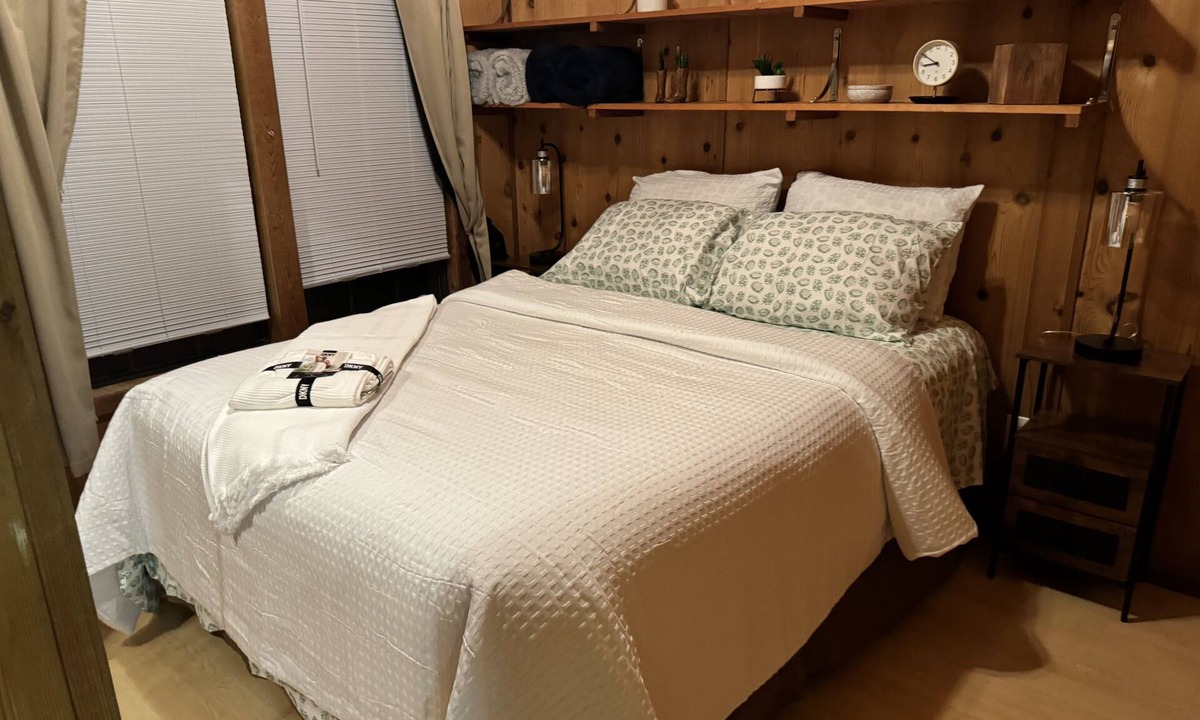 Bushnell Cottage | Lake Cottage