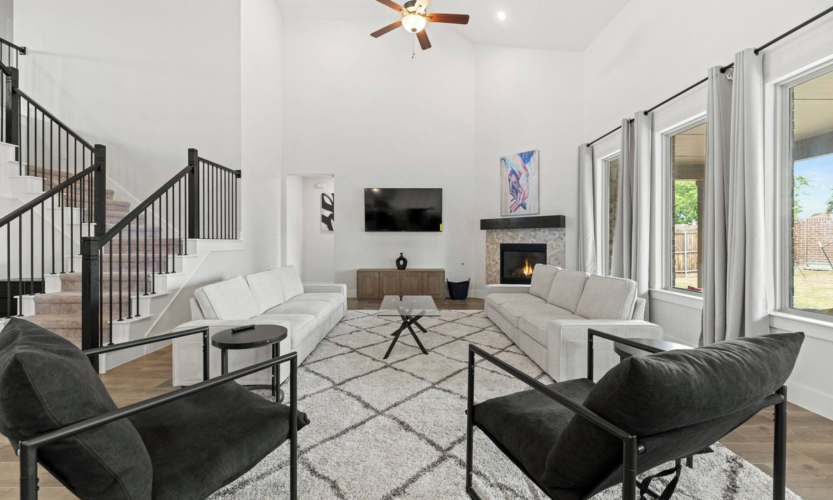 Little Elm House | Lake Cove Retreat- 4-Bedroom Escape