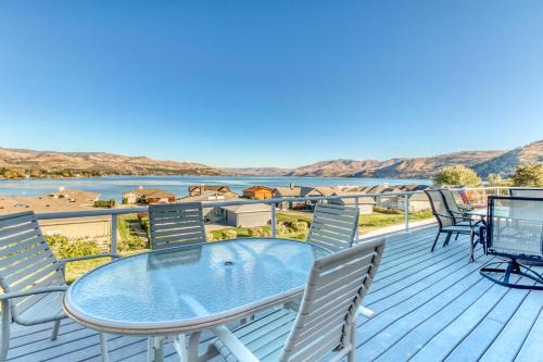 Wapato Point House | Lake Daze at Wapato Point