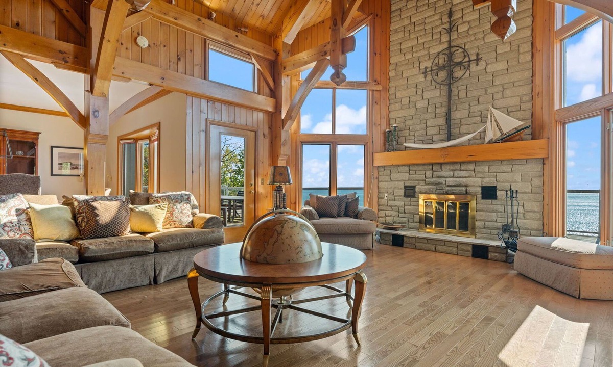 Normandale House | Lake Erie Lake House