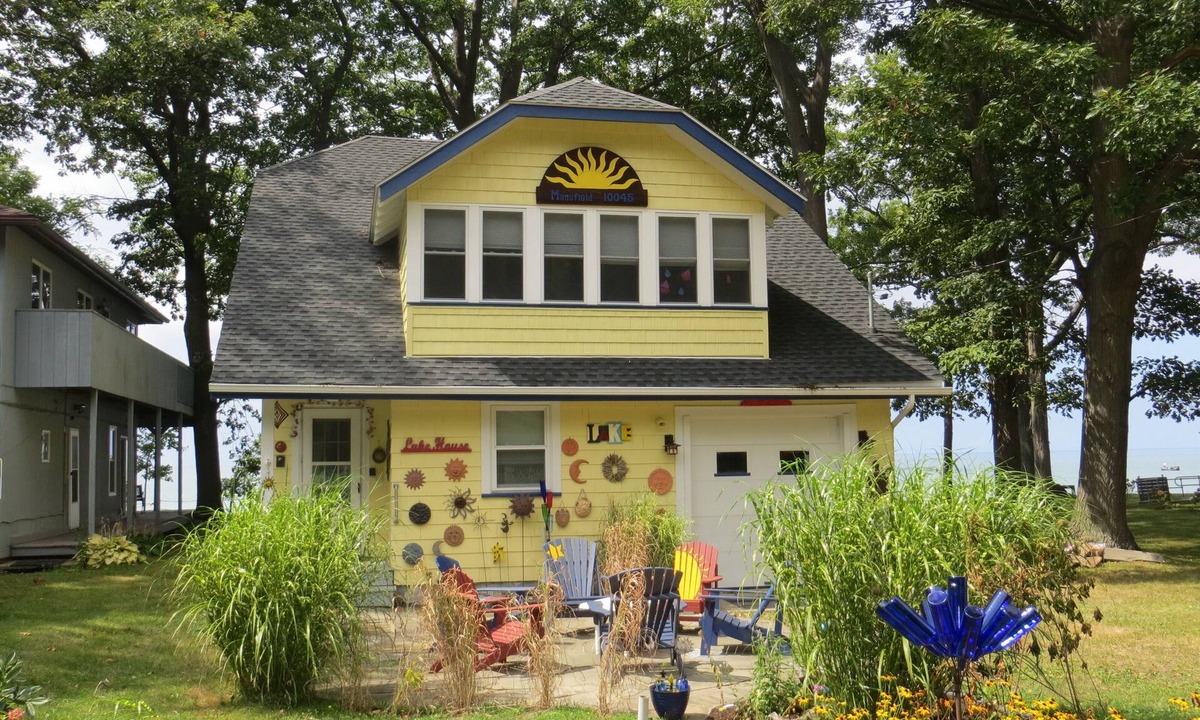 Fredonia House | Lake Erie Waterfront with sunset views !