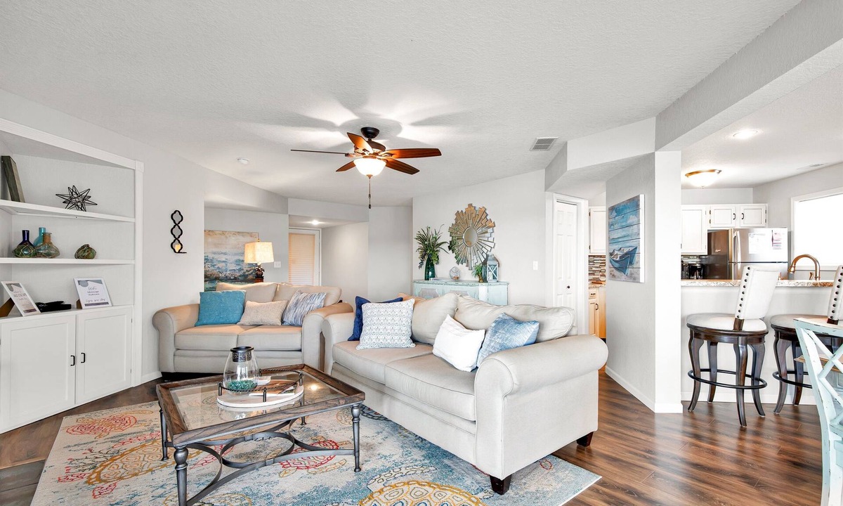 Village of Four Seasons Condo | Lake Escape at Regatta Bay! 3 bedrooms and 3 bath!