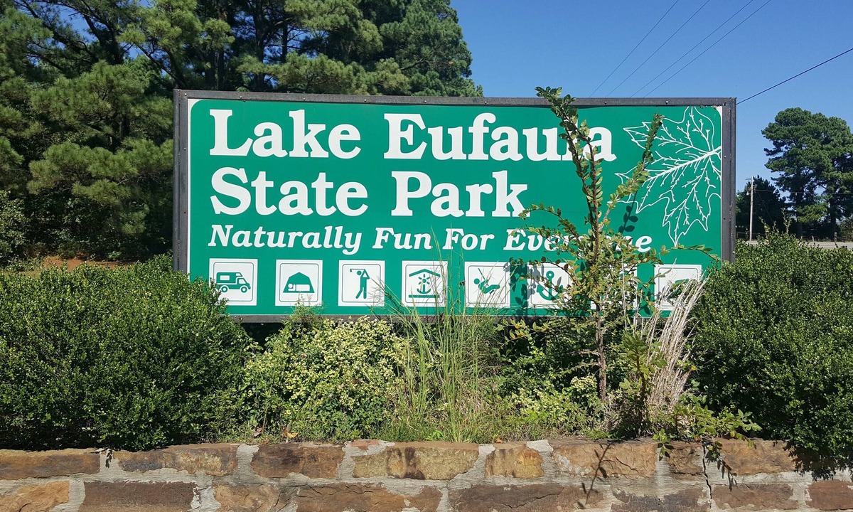 Checotah Hotel | Lake Eufaula Inn