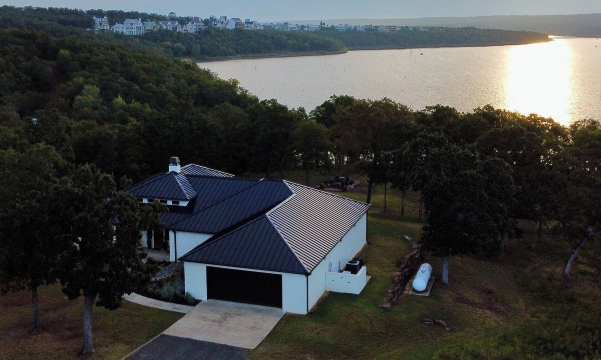 Eufaula House | Lake front, Boat slip access, Sauna, Fire pit