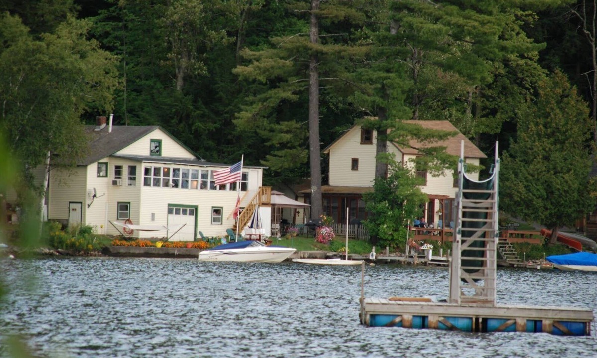 Salisbury Cottage | Lake Front Cottage with great beach and swimming. Afternoon sun, great sunsets.