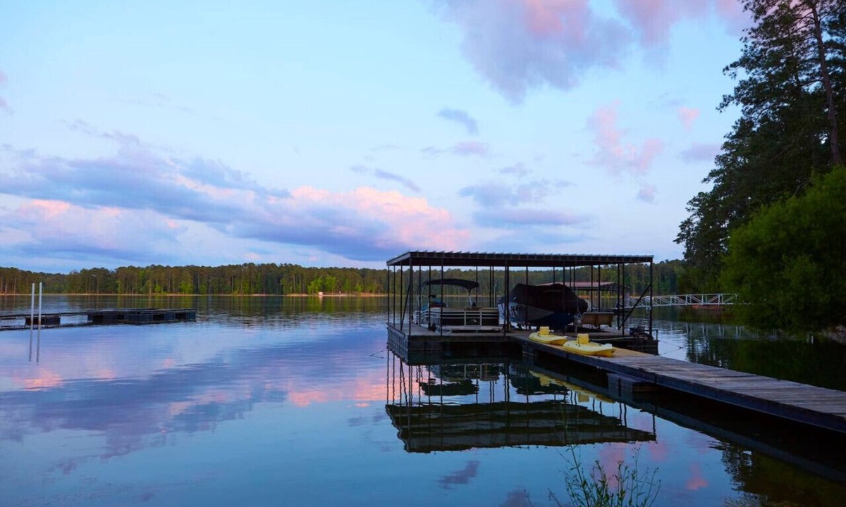 Appling House | Lake front home, private dock, pet friendly