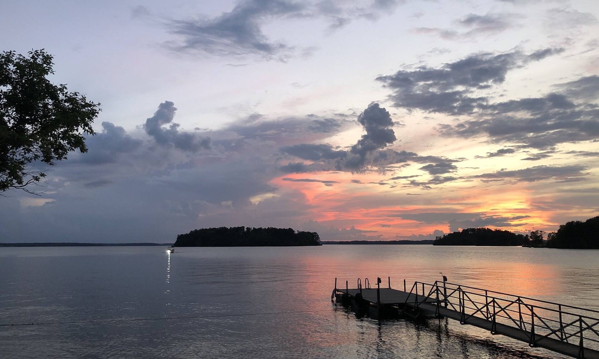 Dewy Rose House | Lake front home with a million dollar view