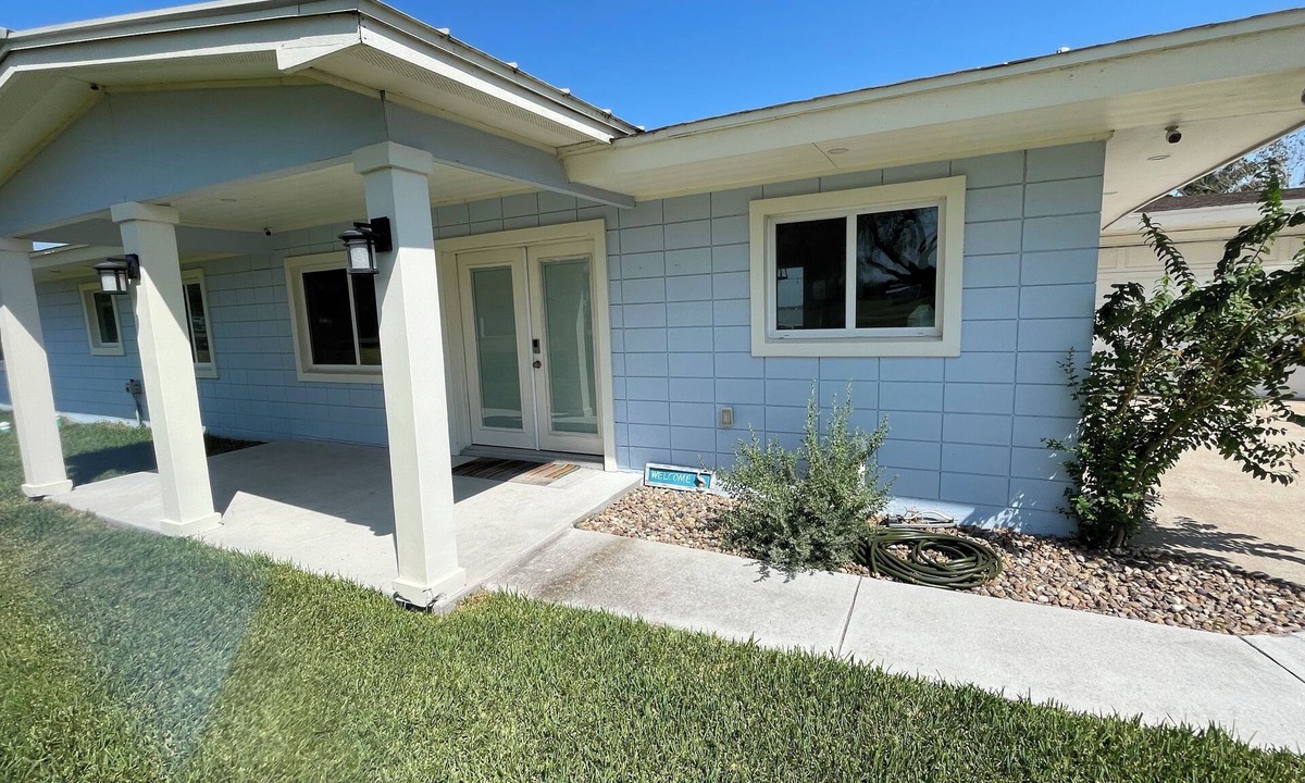 Lakeside House | Lake front property- livin' the "simple life" Vida Sencilla