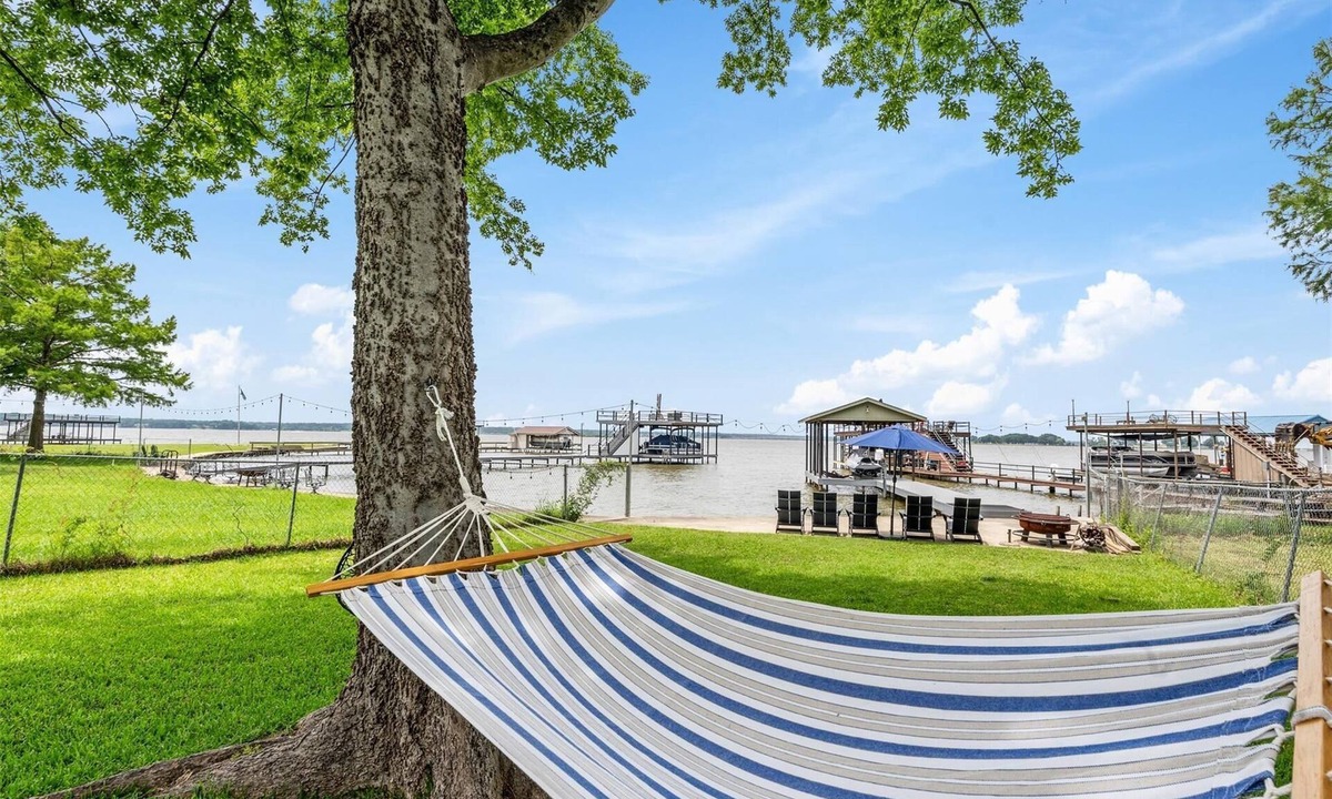 Gun Barrel City House | Lake Front - Top 1% - Kayaks - 900Mbs
