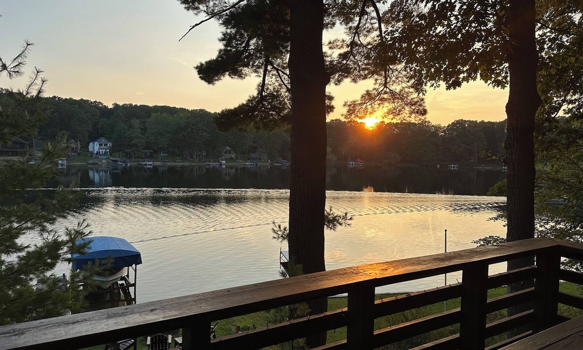 Harrison Cabin | Lake George Lakefront Rental