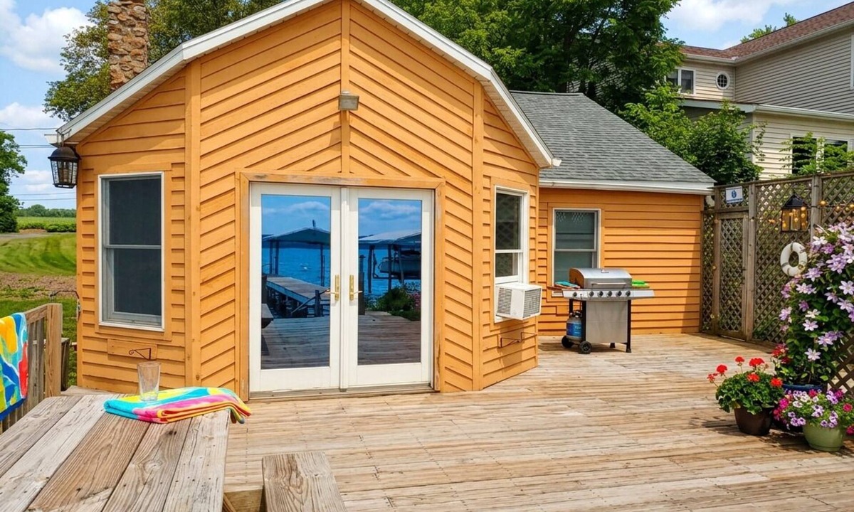 Town of Varick Cottage | Lake House on Seneca Lake with Private Dock