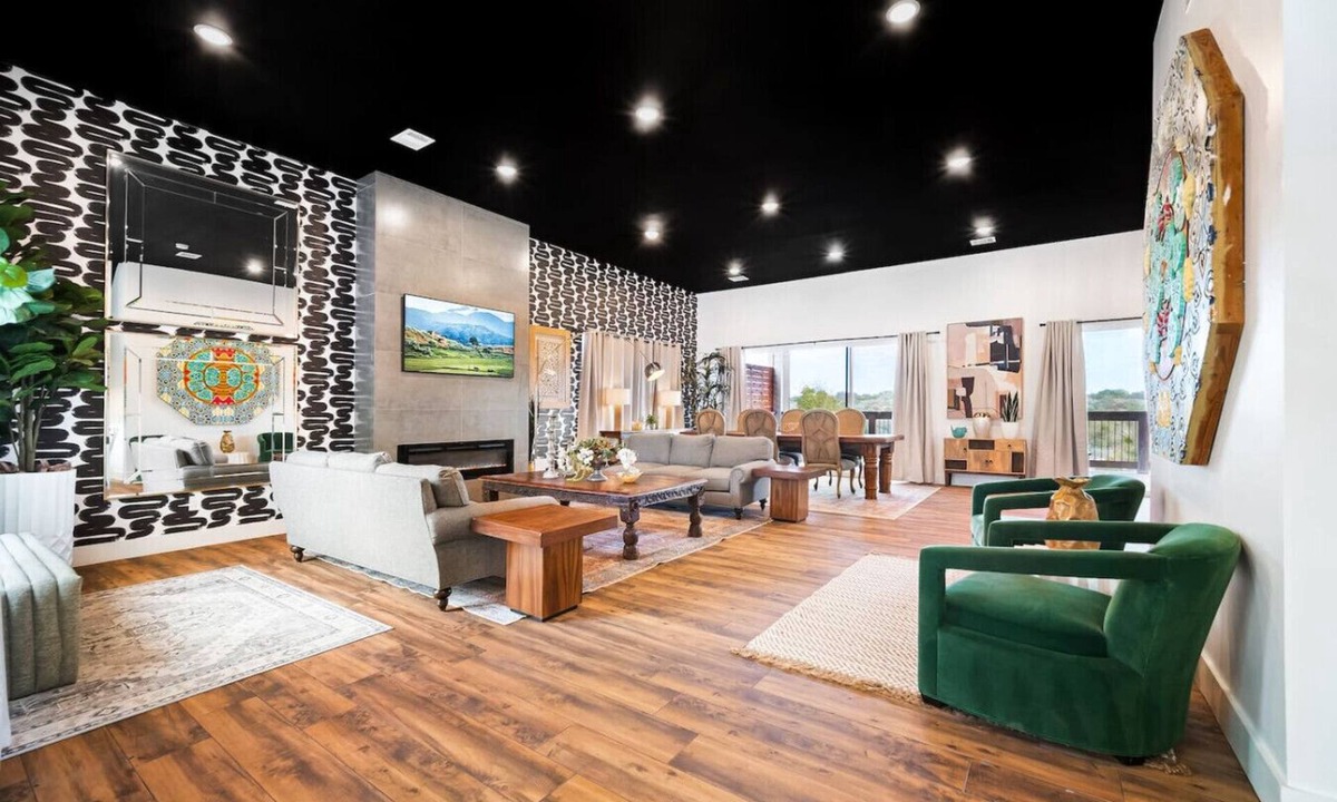 Spicewood House | Lake House | Pool, Hot Tub, Game Room, Scenic View
