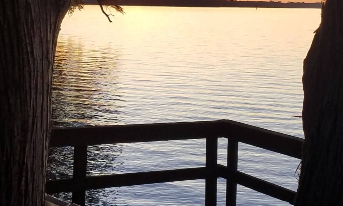 Wynnburg House | Lake House Scales and Ducktails Rentals