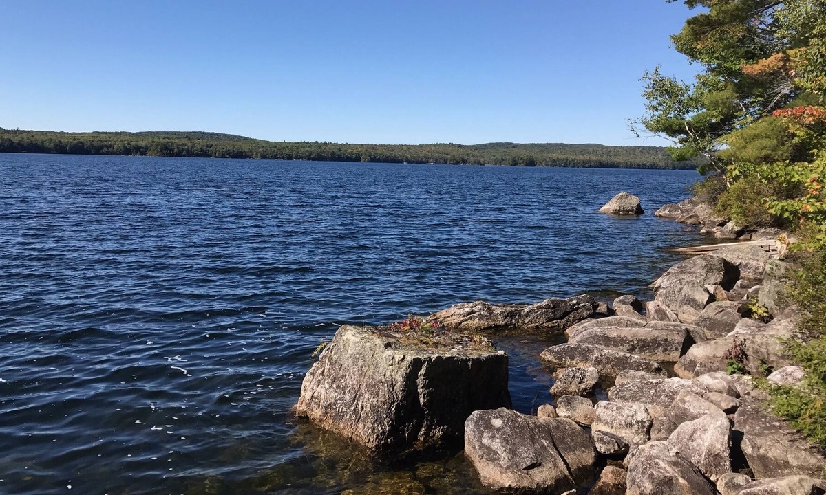 Mount Vernon Cottage | Lake House Summer Getaway