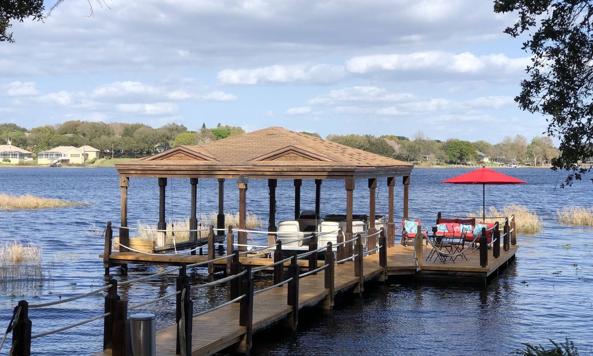 Clermont House | Lake House
