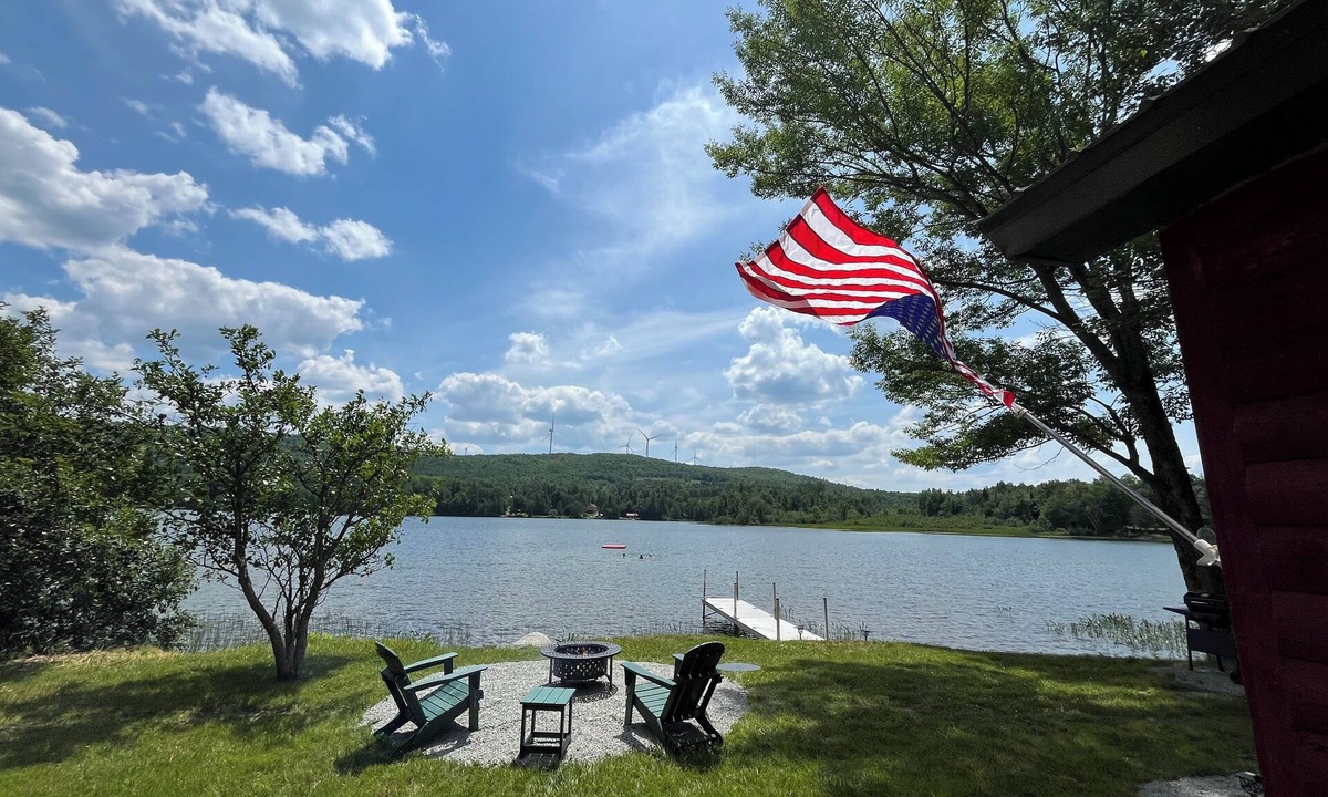Smyrna Cabin | Lake House