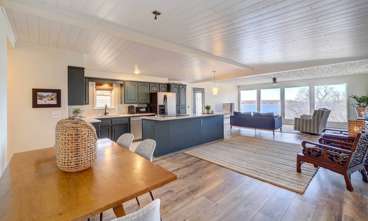 Locust Grove Cottage | Lake Hudson Home w/Patio in Locust Grove