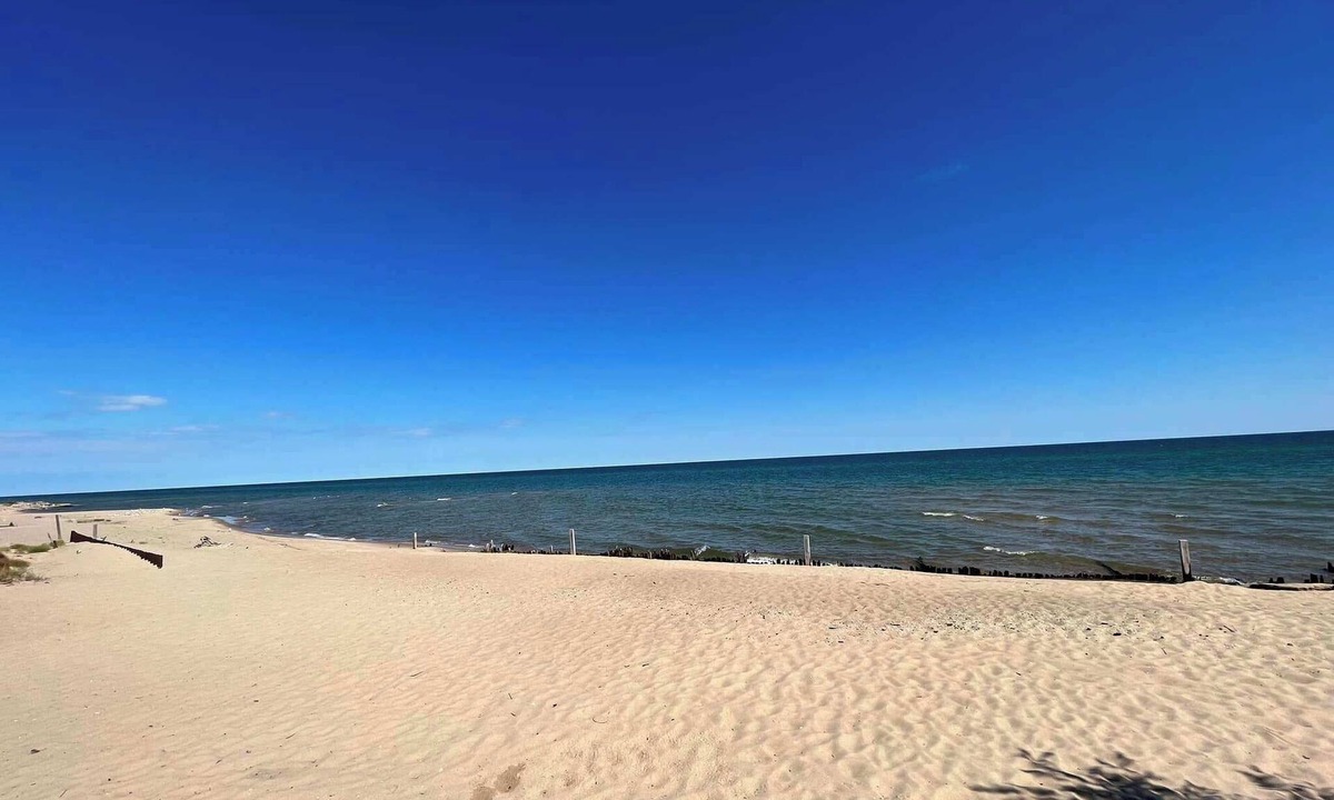 Oscoda House | Lake Huron Cottage | Beach Access + AC