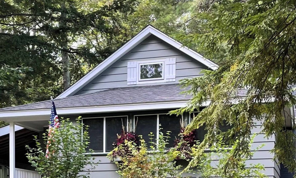 Rogers City Cottage | Lake Huron Hideaway - Relax and Connect