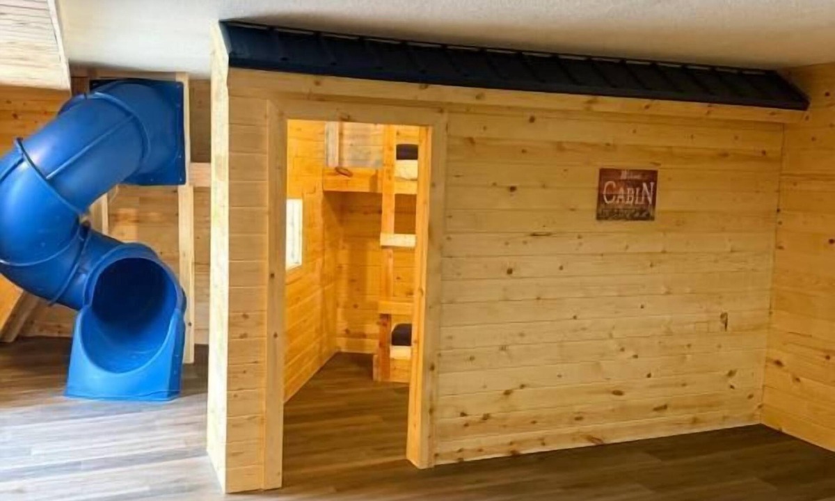 Pana Hotel | Lake Lawn Inn