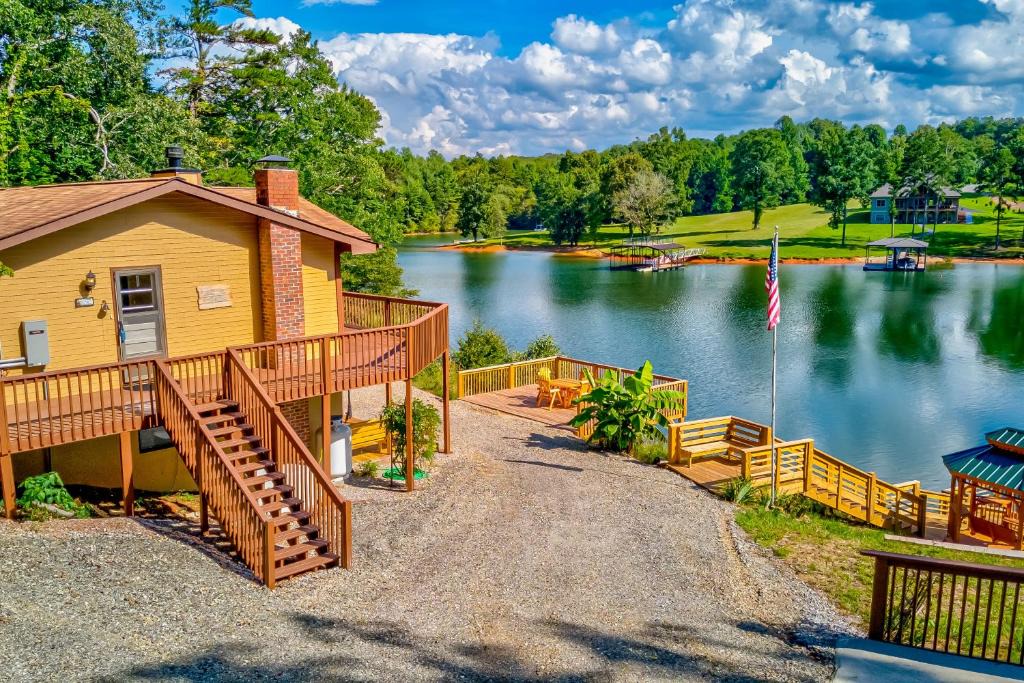 Blairsville House | Lake Life