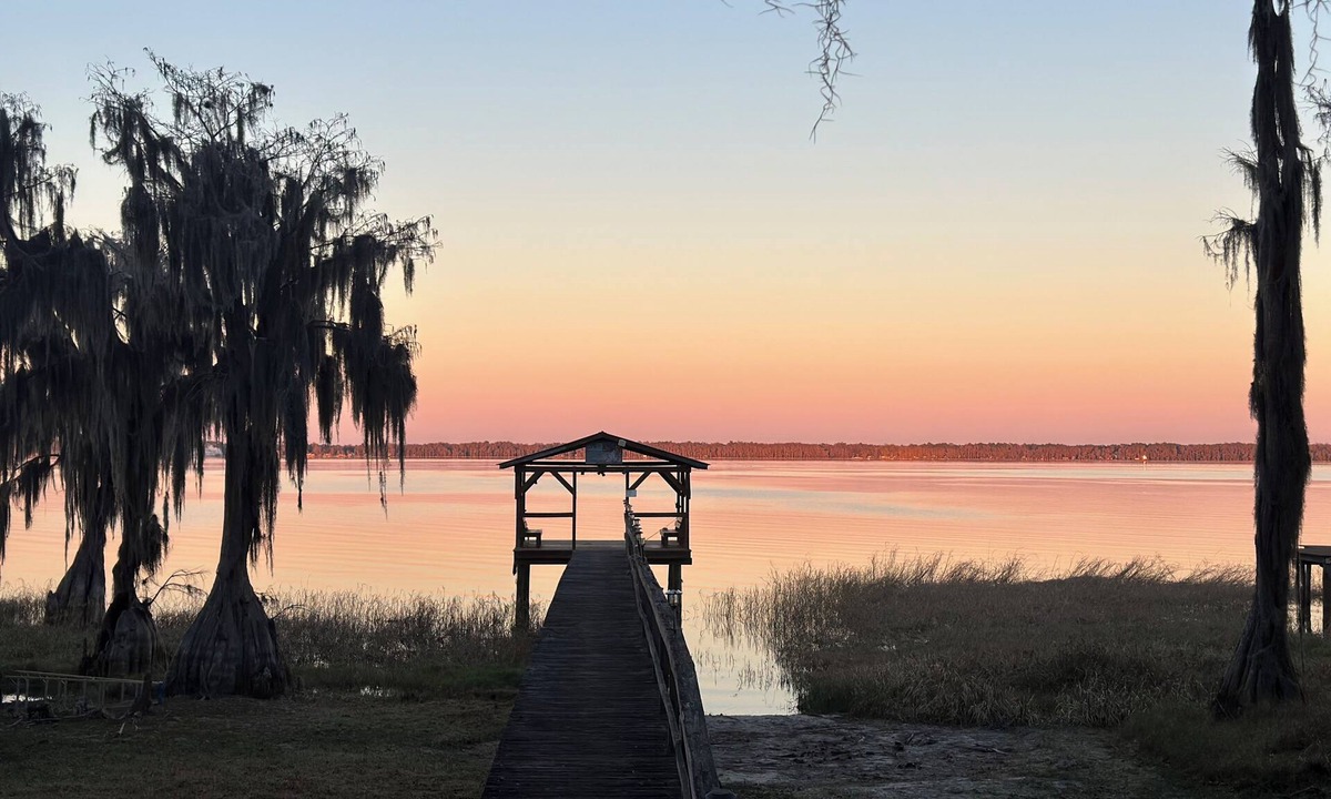 Melrose House | Lake living close to Gainesville, UF Health and University of Florida
