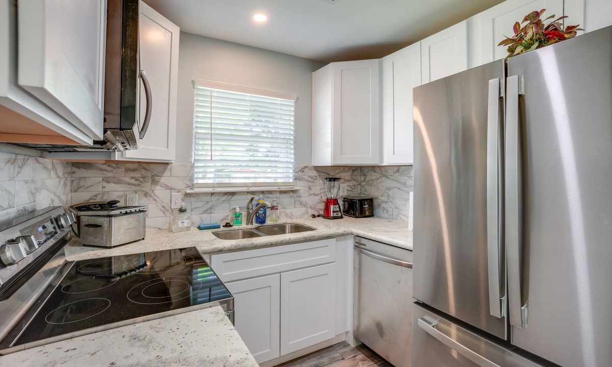 Onalaska House | Lake Livingston Getaway w/Balcony + Water View!