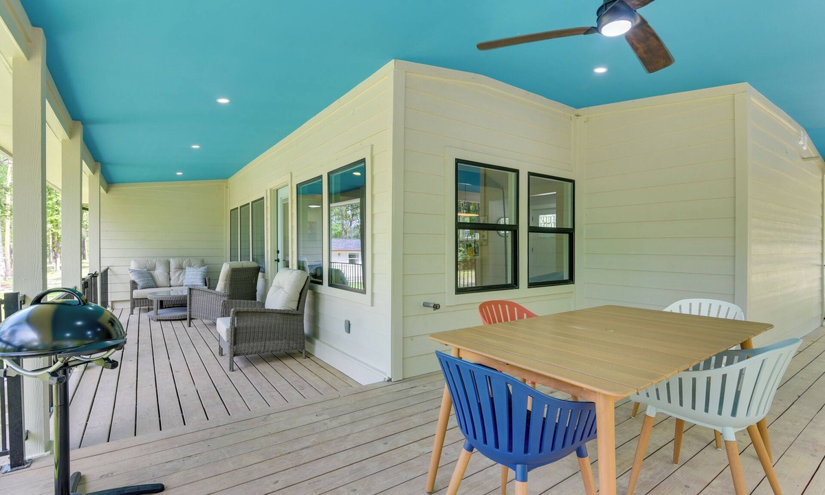 Pointblank House | Lake Livingston Retreat w/Dock & Waterfront View!