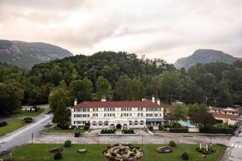 Lake Lure Hotel | Lake Lure Inn and Spa