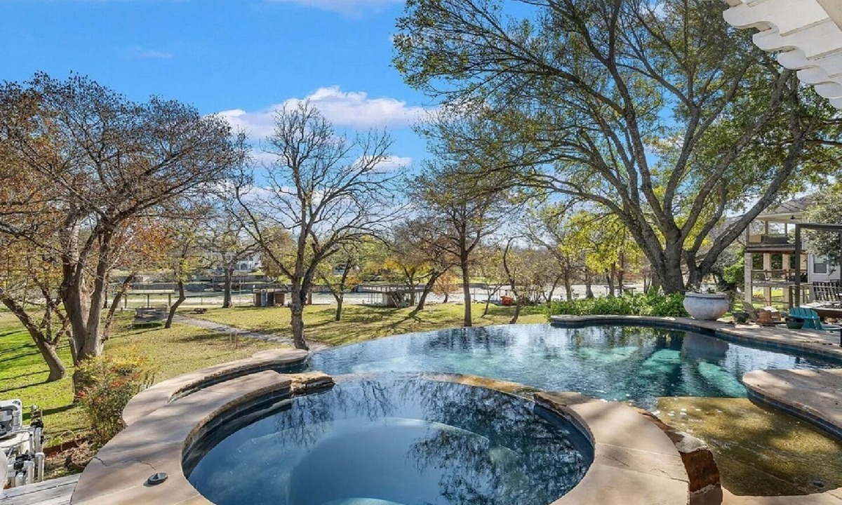 New Braunfels House | Lake McQueeney & Guadalupe River & New Braunfels!