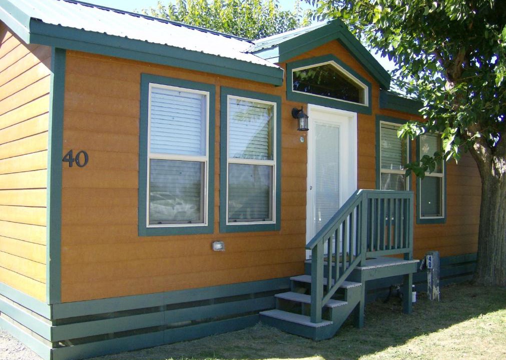 Nicolaus Resort | Lake Minden Camping Resort Cottage 5