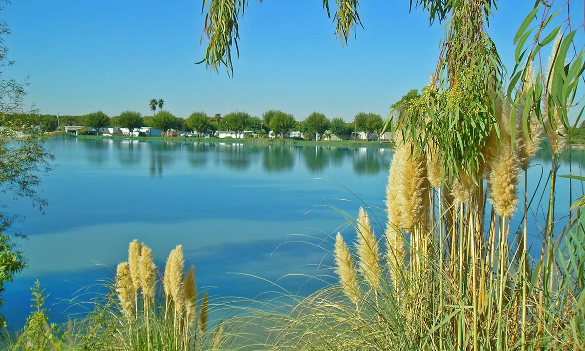 Nicolaus RV Rental | Lake Minden RV Resort-Campground