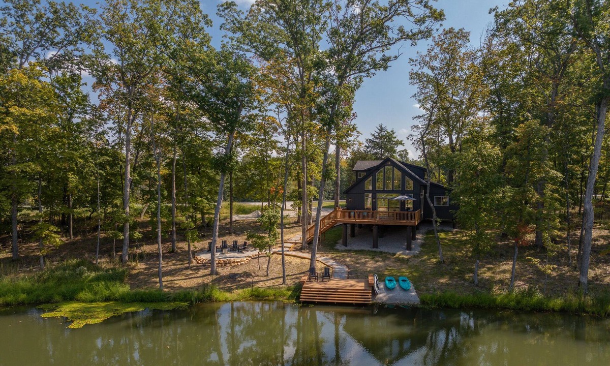 Innsbrook Ski Chalet | Lake Morgen's Shore by Innsbrook Vacations!