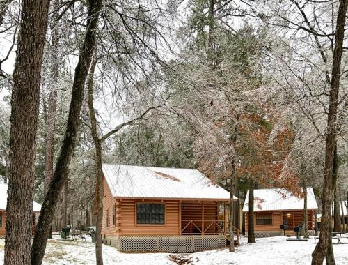 Flint House | Lake Palestine Resort North