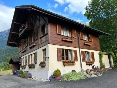 Boenigen Apartment | Lake Park Apartment