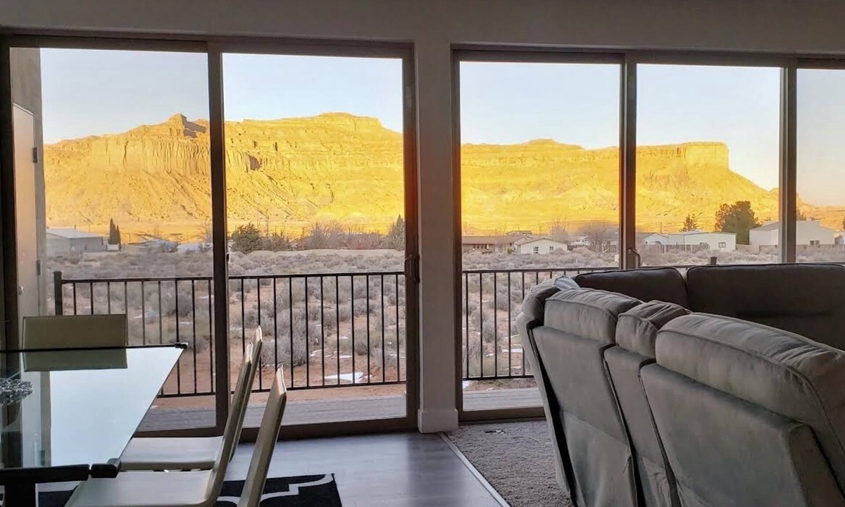 Big Water House | Lake Powell Contemporary Home with Views