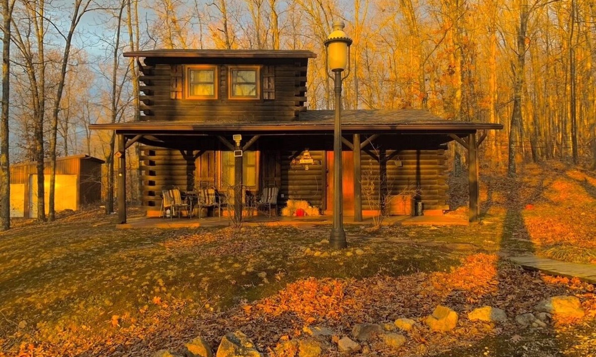 Ironton Cabin | Lake Road Cabin B — Million Dollar Ozark View!
