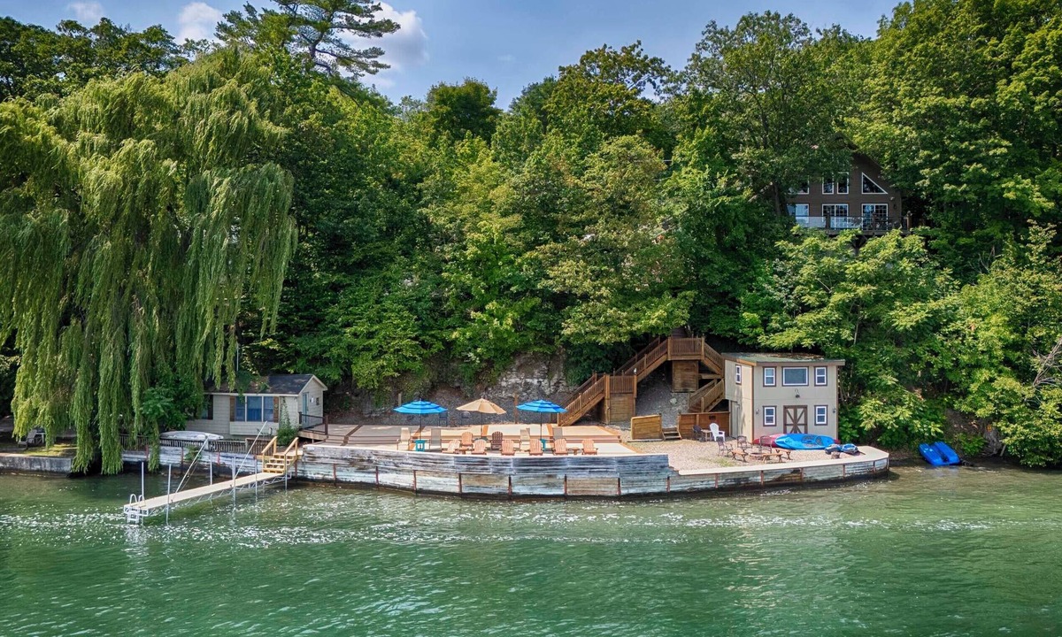 Town of Jerusalem House | Lake Shore Lodge: Spacious Keuka Lake Retreat!