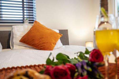 Oakham House | Lake Side Home Stay