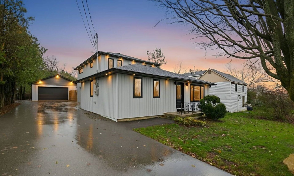 Beaverton House | Lake Simcoe Ice Fishing Basecamp Sleeps 10–12 Heated Shop