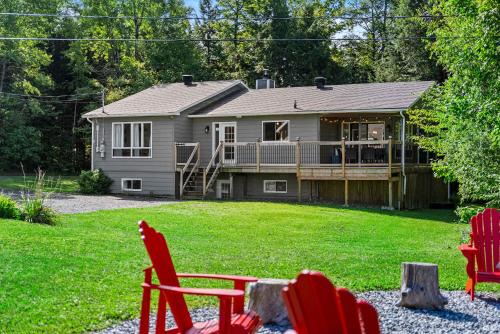 Mansonville Ski Chalet | Lake - Spa - Pool Table - Chalet Ookpik