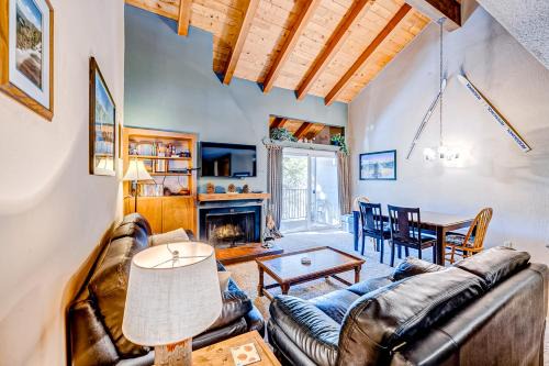 Carnelian Woods Apartment | Lake Tahoe Leisure