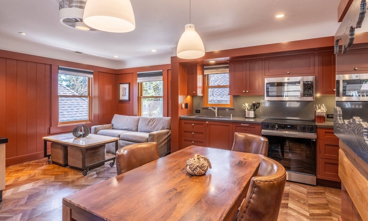 Homewood House | Lake Tahoe Lodge Near Homewood Mountain Resort! Community Amenities!