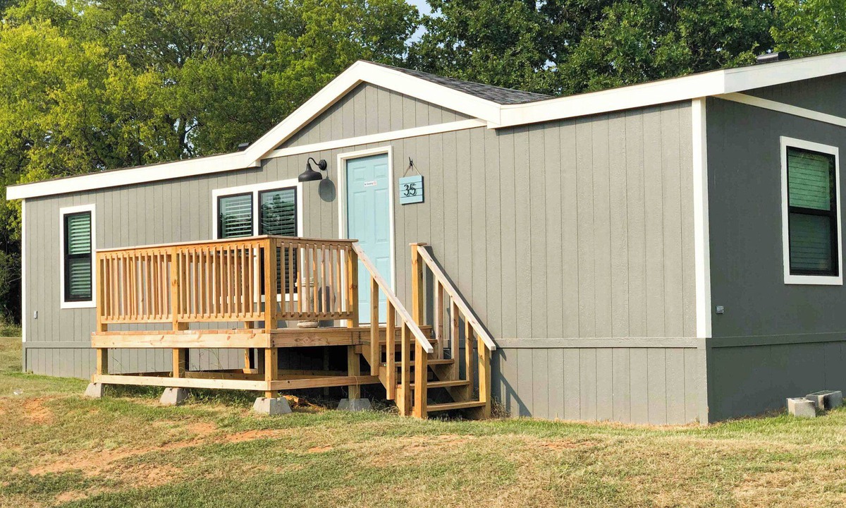 Mead House | Lake Texoma Vacation Home Dockside Cabin