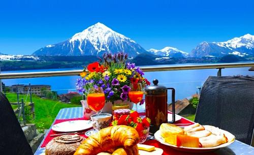 Merligen Apartment | Lake Thun Alps Scenic Views and Concierge by SwissHut